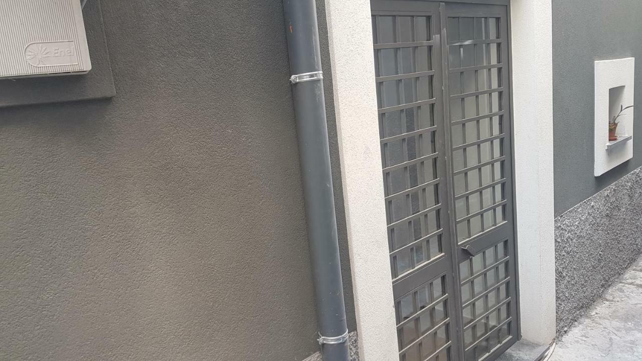 קטאניה Pada Apartment מראה חיצוני תמונה